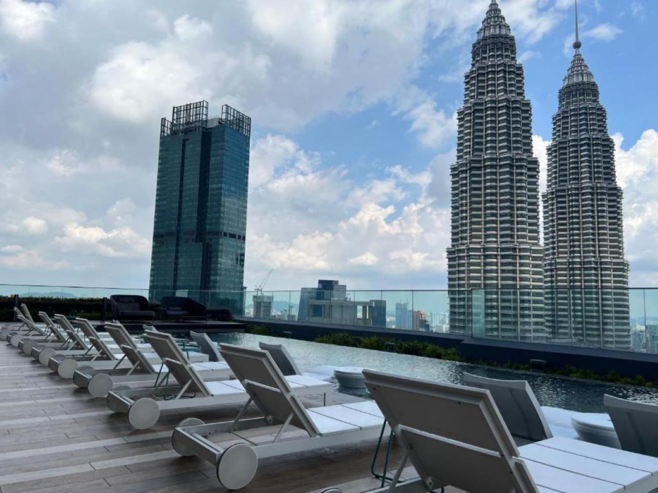 Star Residence Klcc By Sky Pool Kuala Lumpur Esterno foto